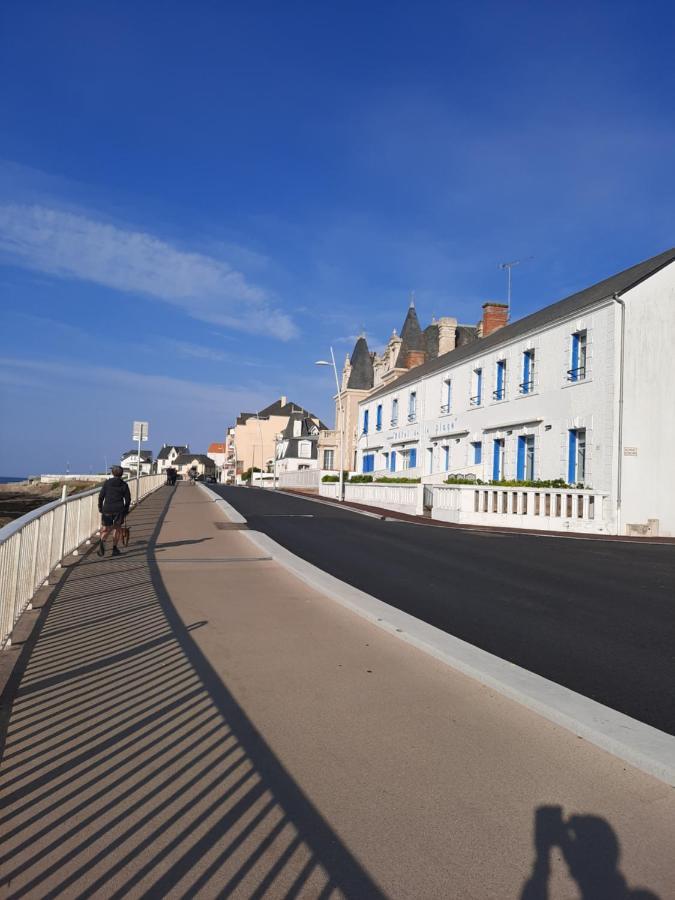 Residence Hotel De La Plage Saint-Gilles-Croix-de-Vie Exterior photo